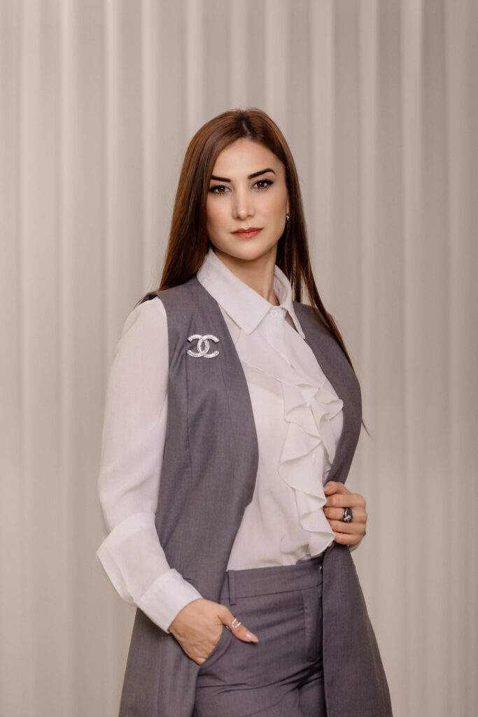 מירה אהרונוב עורכת דין ומגשרת אשדוד