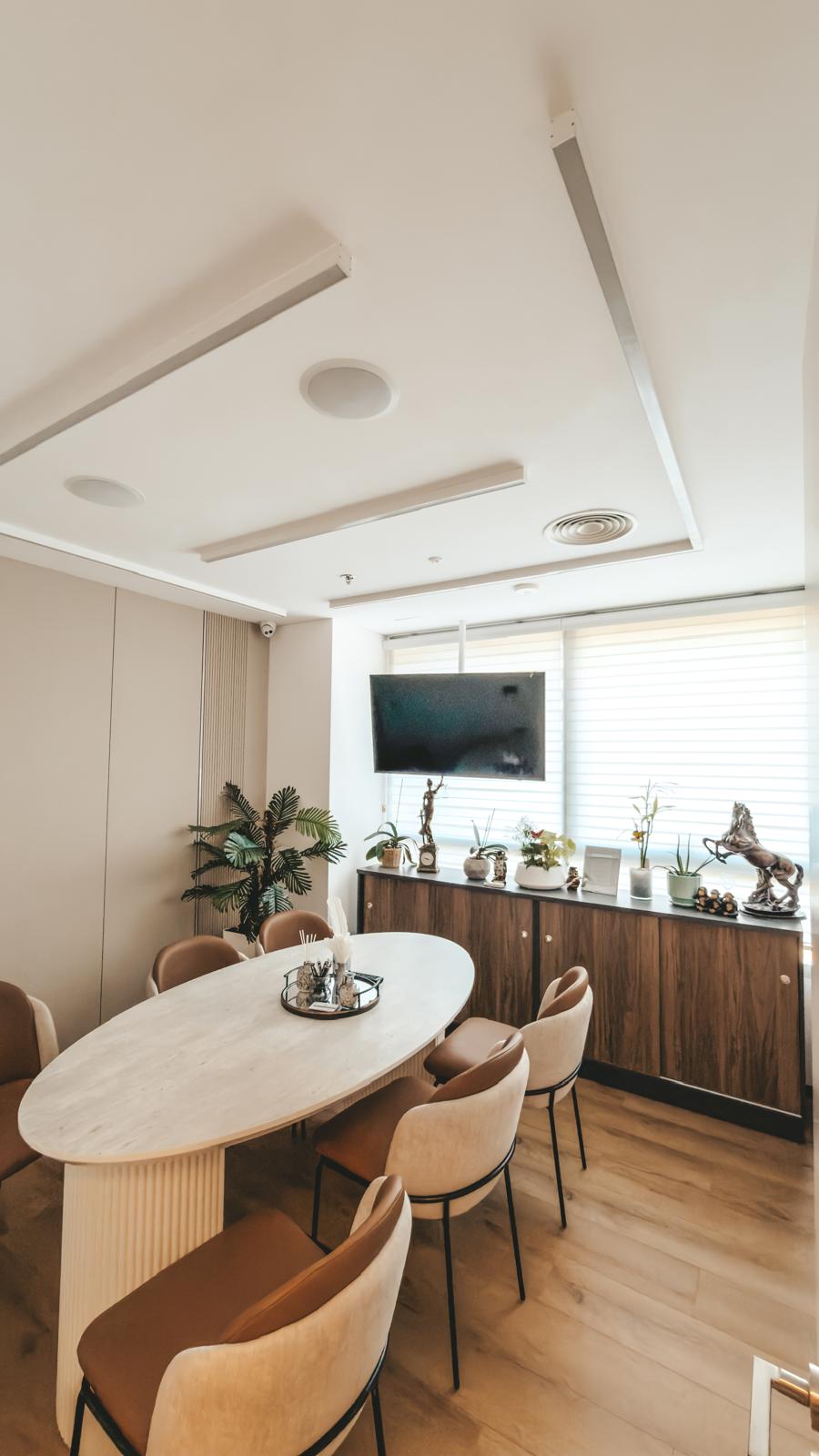 WhatsApp Image 2025-12-18 at 13.15.45 (4)